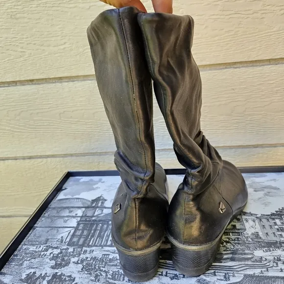 Keen black leather Kate slouch mid-calf wedge boots size 10