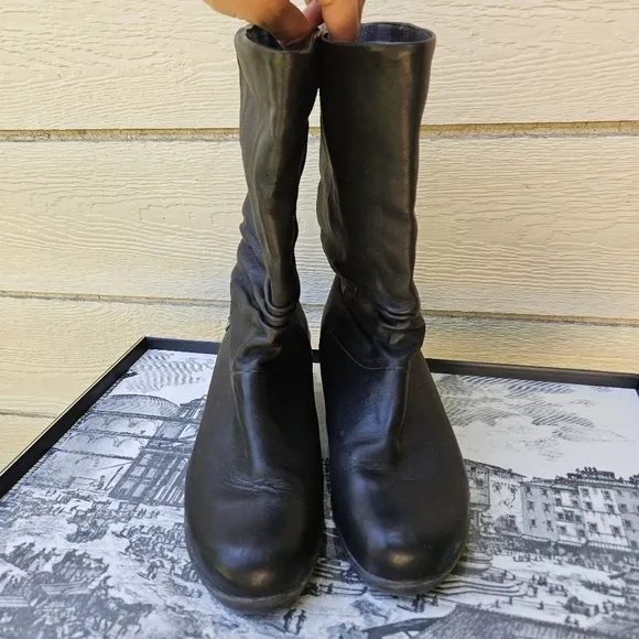 Keen black leather Kate slouch mid-calf wedge boots size 10