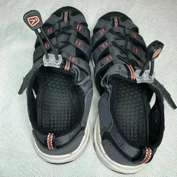 Keen boys washable sandals size 2 (big boy). Black and orange.