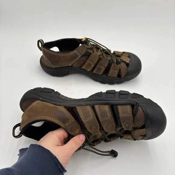 Keen Men’s 11 Brown Leather Newport Fisherman Sandals