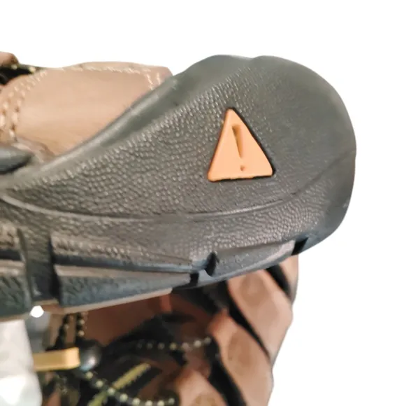 KEEN Newport Leather Hiking Sandals Sz 9