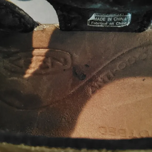 KEEN Newport Leather Hiking Sandals Sz 9