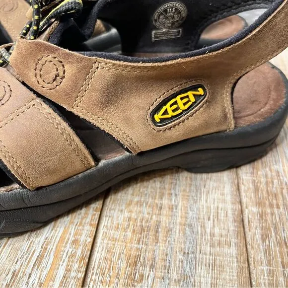 Keen Newport Leather Waterproof Hiking Sandals With Straps Size 11.5