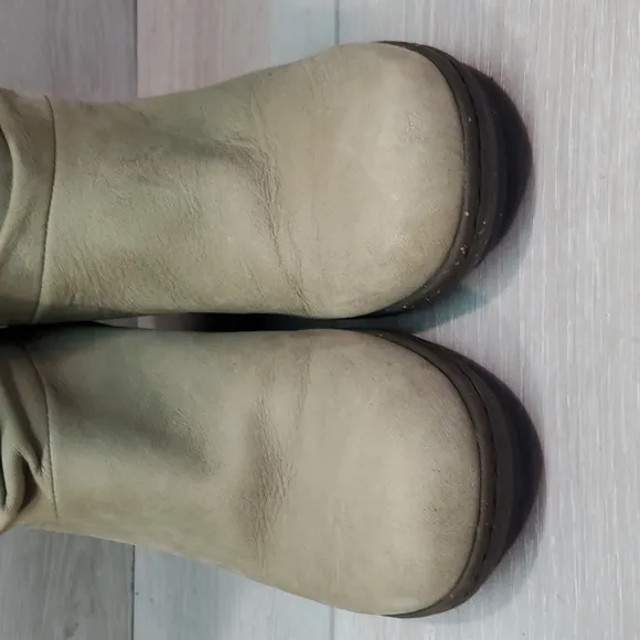 Keen Womens Akita Slouch Suede Wedge Boots shoes sz 7