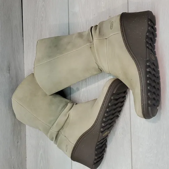 Keen Womens Akita Slouch Suede Wedge Boots shoes sz 7