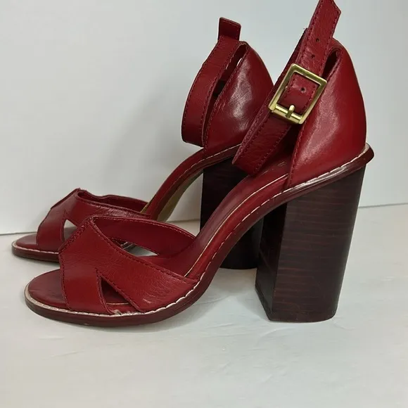 Kelsi Dagger Brooklyn Barcelona red leather sandals sizer 6.5.