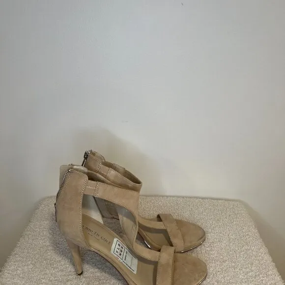 Kenneth Cole | Brooke T-Strap High-Heel Sandals