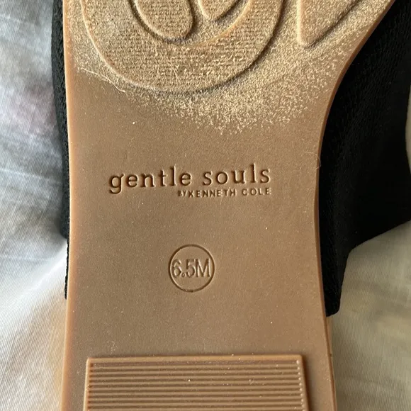 Kenneth Cole Gentle Souls black Gisele wedge slide sandals size 6.5