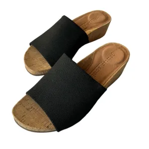 Kenneth Cole Gentle Souls black Gisele wedge slide sandals size 6.5