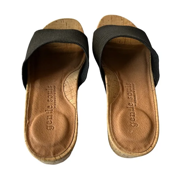 Kenneth Cole Gentle Souls black Gisele wedge slide sandals size 6.5