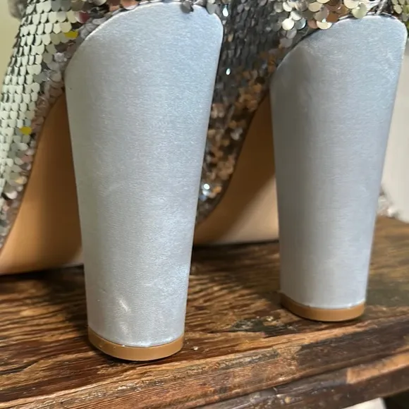 KHPAERMEI Sparkly Thigh High Open Toe Chunky High Heel Boots - Silver Sequin
