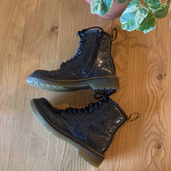 Kid’s Dr. Martens 1460 Glitter J Boots