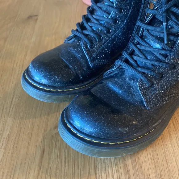 Kid’s Dr. Martens 1460 Glitter J Boots