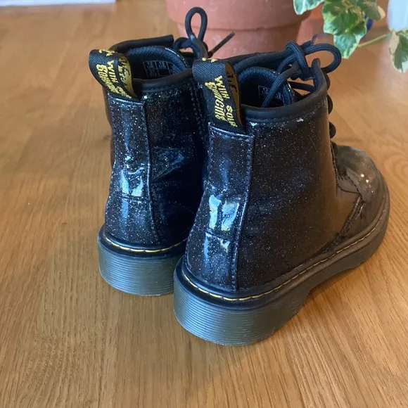 Kid’s Dr. Martens 1460 Glitter J Boots