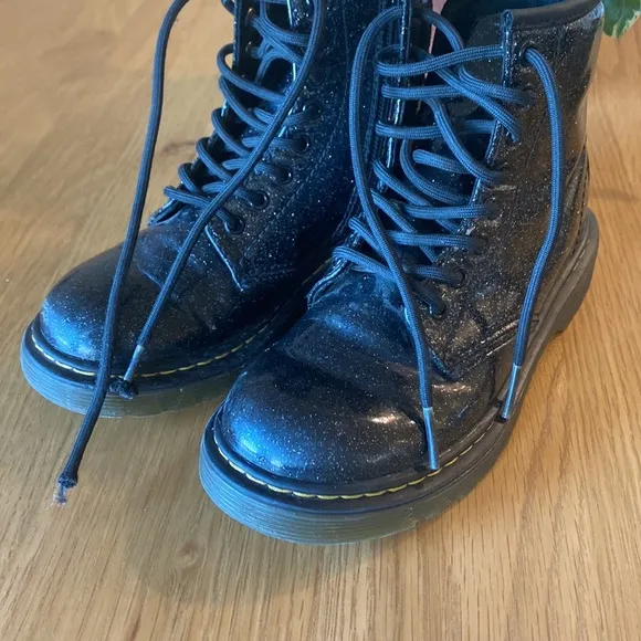 Kid’s Dr. Martens 1460 Glitter J Boots