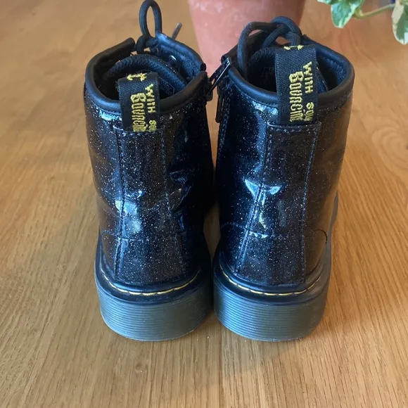 Kid’s Dr. Martens 1460 Glitter J Boots