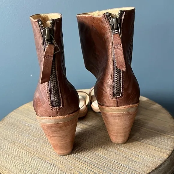 Koolaburra Peonie Heeled Sandals