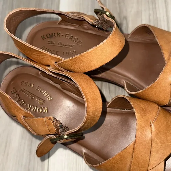 Kork Ease Ava 2.0 tan leather open toe sandals size 9