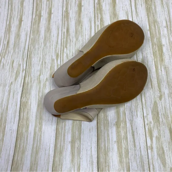 Kork Ease Berit Gray Suede Peep Toe Wedge Sandals