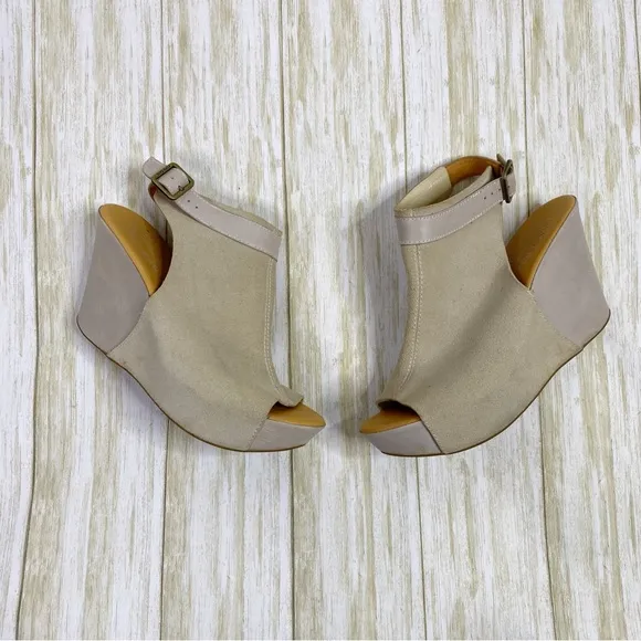 Kork Ease Berit Gray Suede Peep Toe Wedge Sandals