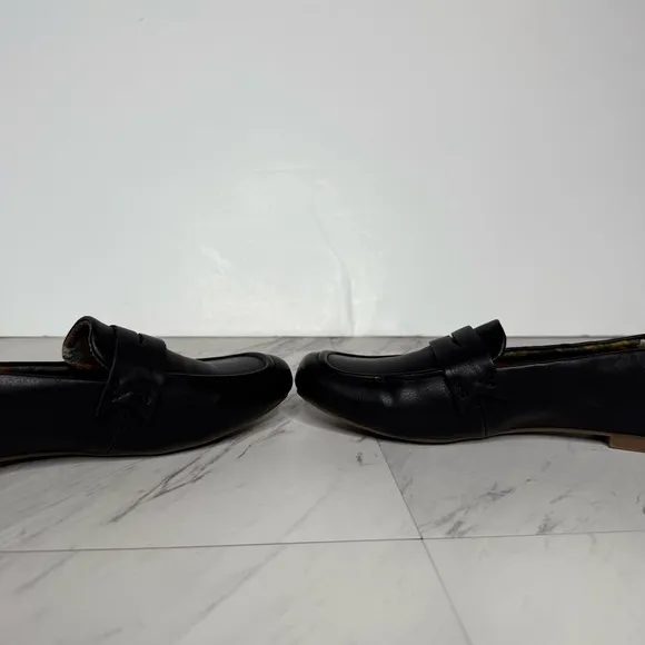 Korks Posie Black Penny Loafer 6M