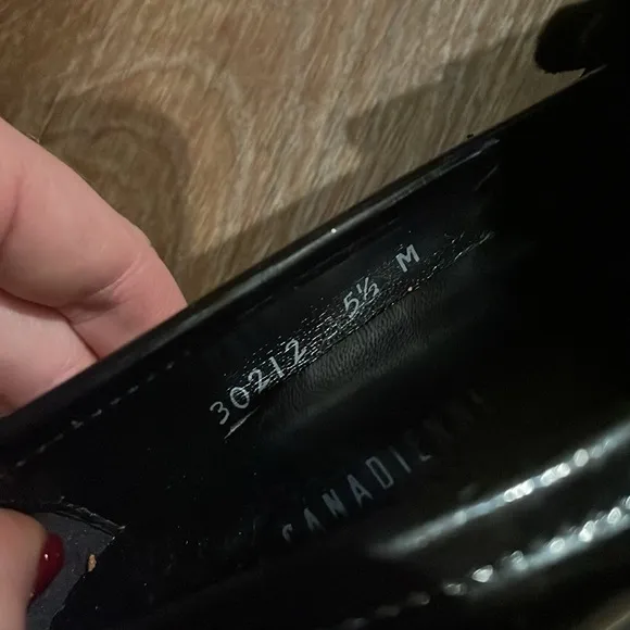 La Canadienne Reese Penny Shiny Loafers