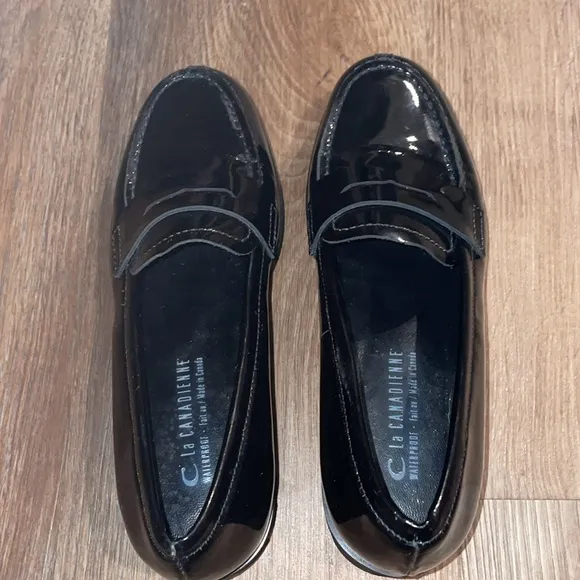 La Canadienne Reese Penny Shiny Loafers