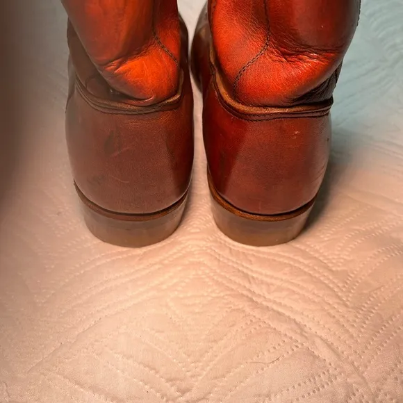 Lake of the Woods Men’s Chestnut Leather Mid Calf Western Cowboy Boots. Size 9