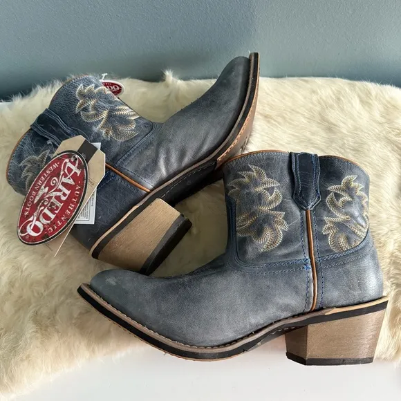 Laredo Women’s Navy Embroidered Round Toe Mid Calf Leather Western Boots