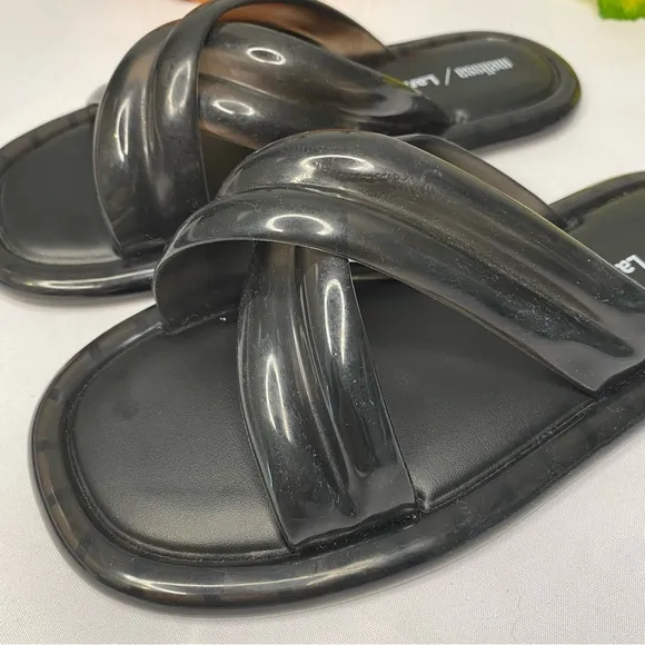 Larroude x Melissa Cali Cross Strap Slide Size 6