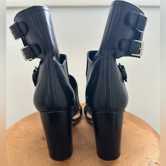 🦋Laurence Dacade Sandals