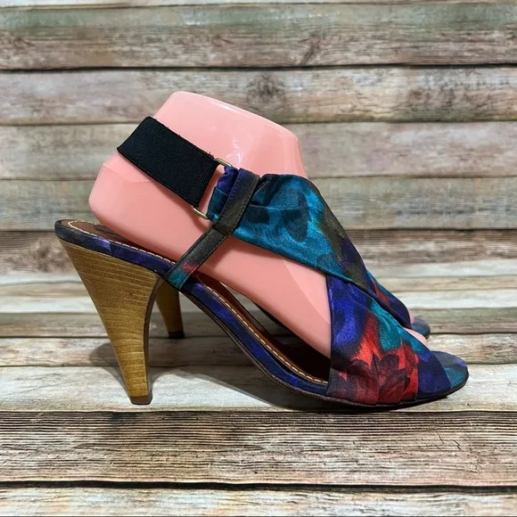Lavin Open Toe Sling Back Sandals
