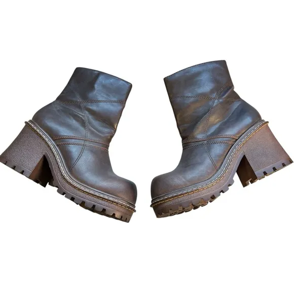 LEI Y2k Chunky Brown Ankle Boots Lugz Bratz Faux Leather 90s 8.5