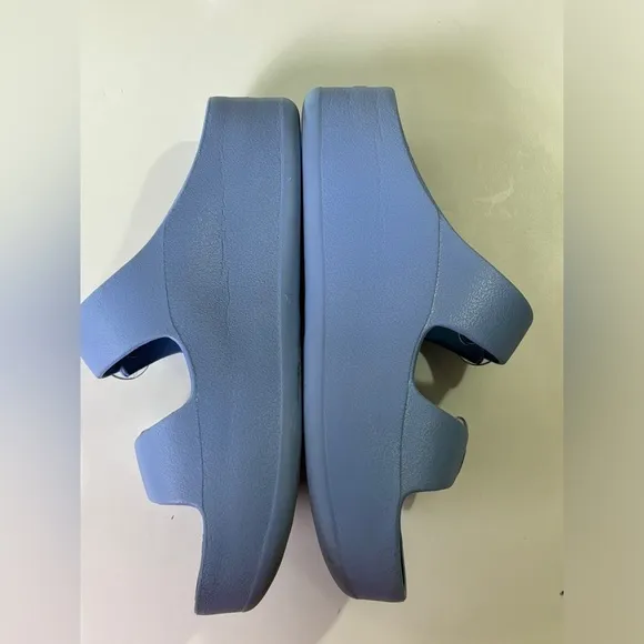 Lemon Jelly Light Blue Fenix 2” Platform Slip On Sandals 40EU  9.5-10 US