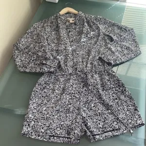 LIKE NEW Michael Kors BLACK and White Jumpsuit size M