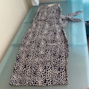 Like NEW SILK Animal Print MIDI/Maxi Dress Size 8 | Spenser Jeremy