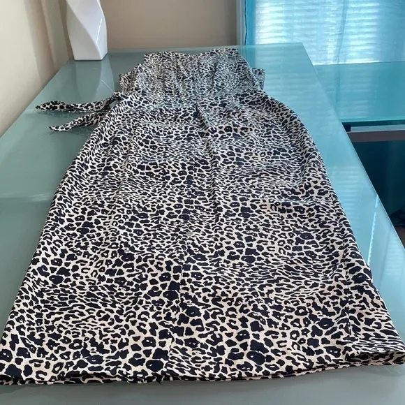 Like NEW SILK Animal Print MIDI/Maxi Dress Size 8 | Spenser Jeremy