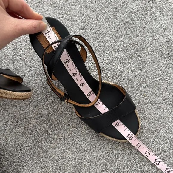 Like New Tory Burch Marion Sandals