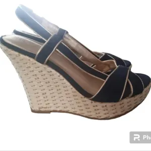 Lilly Pulitzer Ashley Canvas Sling Back Wedge Espadrilles Size 9
