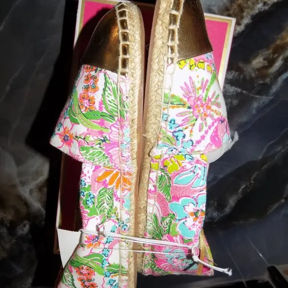 LILLY PULITZER TARGET Espadrilles NOSIE POSEY Size 4 Girl's NEW