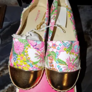 LILLY PULITZER TARGET Espadrilles NOSIE POSEY Size 4 Girl's NEW