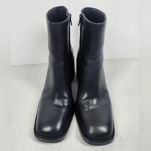 Loeffler Randall Size 10.5 B Black Leather Boots Chunky Heels