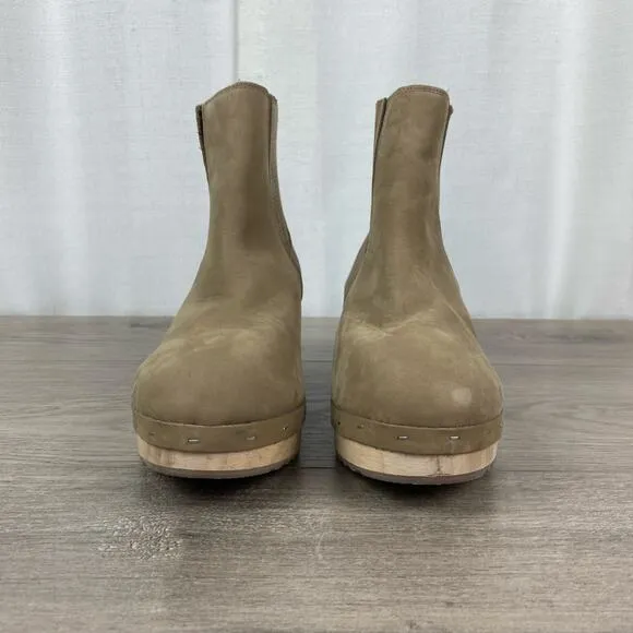 LOFT Beige Suede Leather Wooden Clog Chelsea Boots Sz.8 NWOB