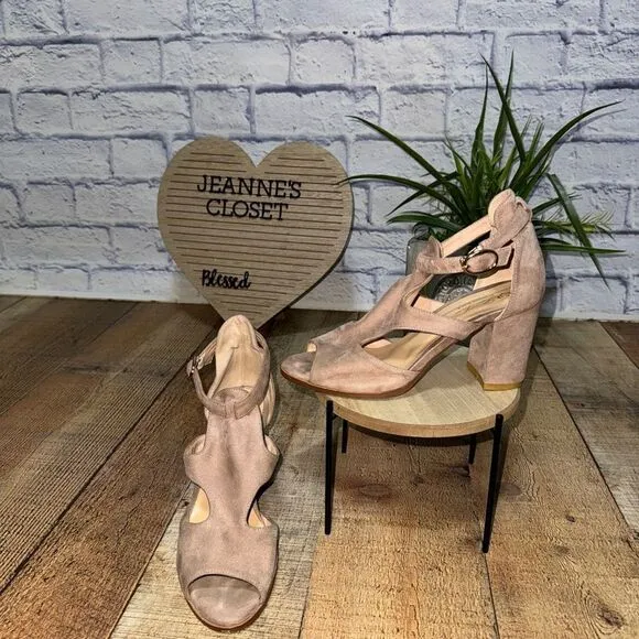 Loro piana nude/pink suede heel sandals