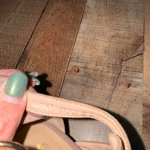 Loro piana nude/pink suede heel sandals