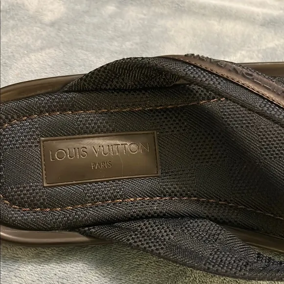 Louis Vuitton Men's Tulum blue/Brown Flip Flop size 11