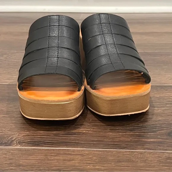 Lucky Brand Black Platform Sandals