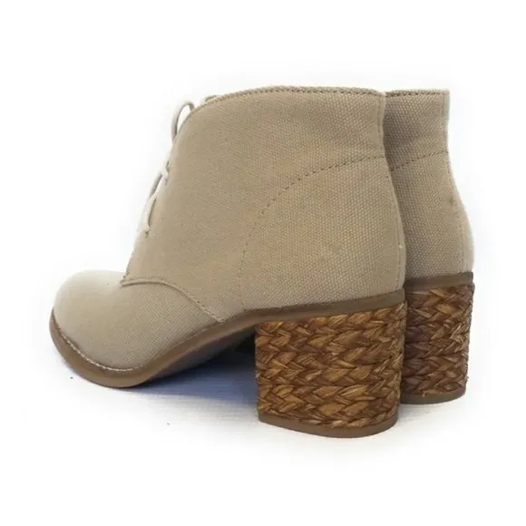 Lucky Brand Hale Canvas Ankle Booties in Natural Tan Womens Size 8
