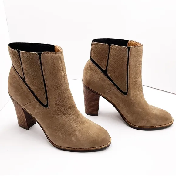 {Lucky Brand} Maldeev Pebbled Leather Boots