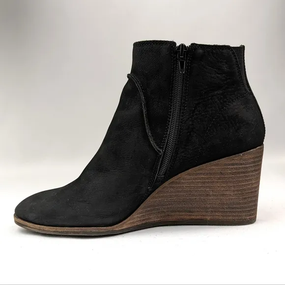 Lucky Brand Zanta Suede Wedge Heel Bootie Side Zipper Chunky Trendy Black 9.5